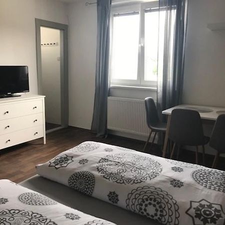Apartman Innova Злин Экстерьер фото